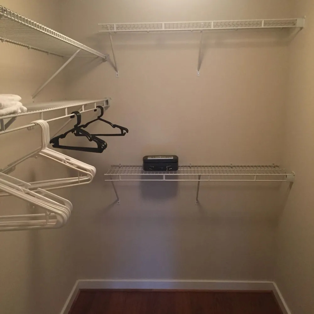 Sedona-Slate by BOQ Lodging