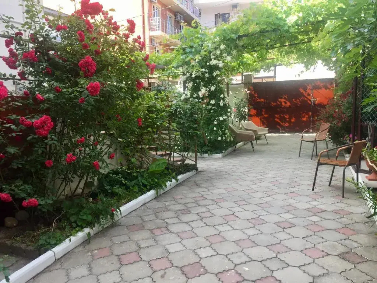 Guest house Shokolad