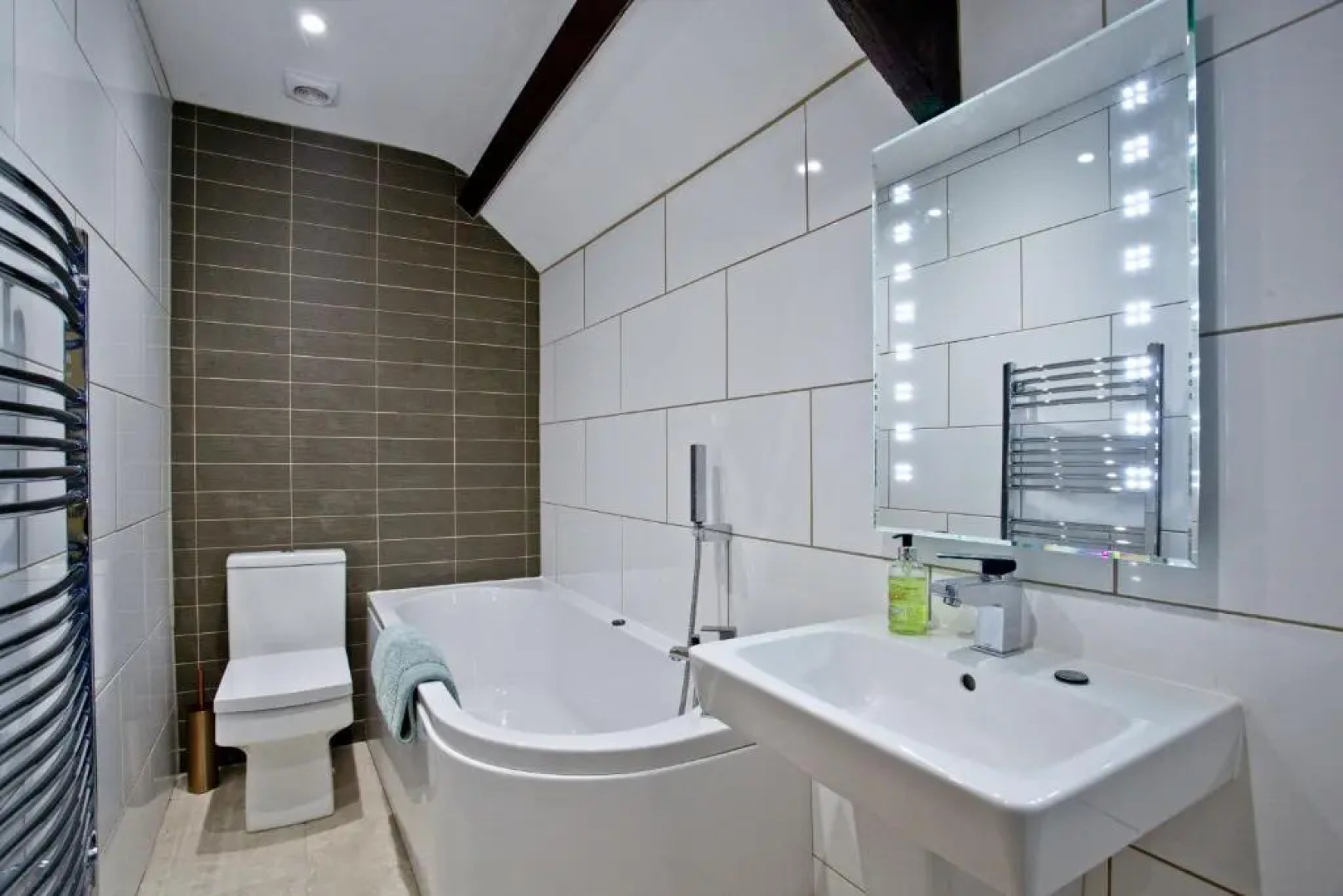 The Barn, 21 At The Beach, Torcross