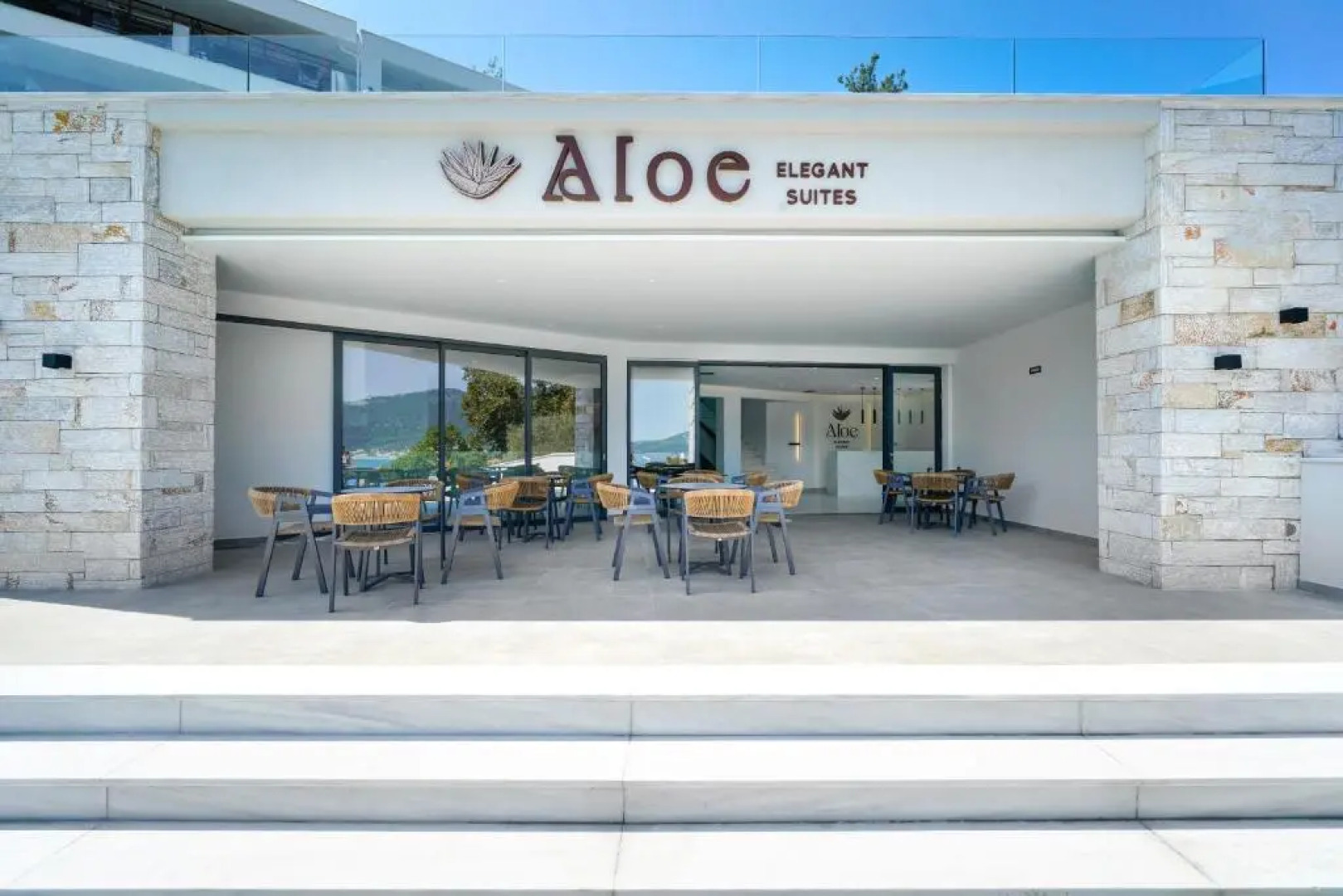 Aloe Elegant Suites
