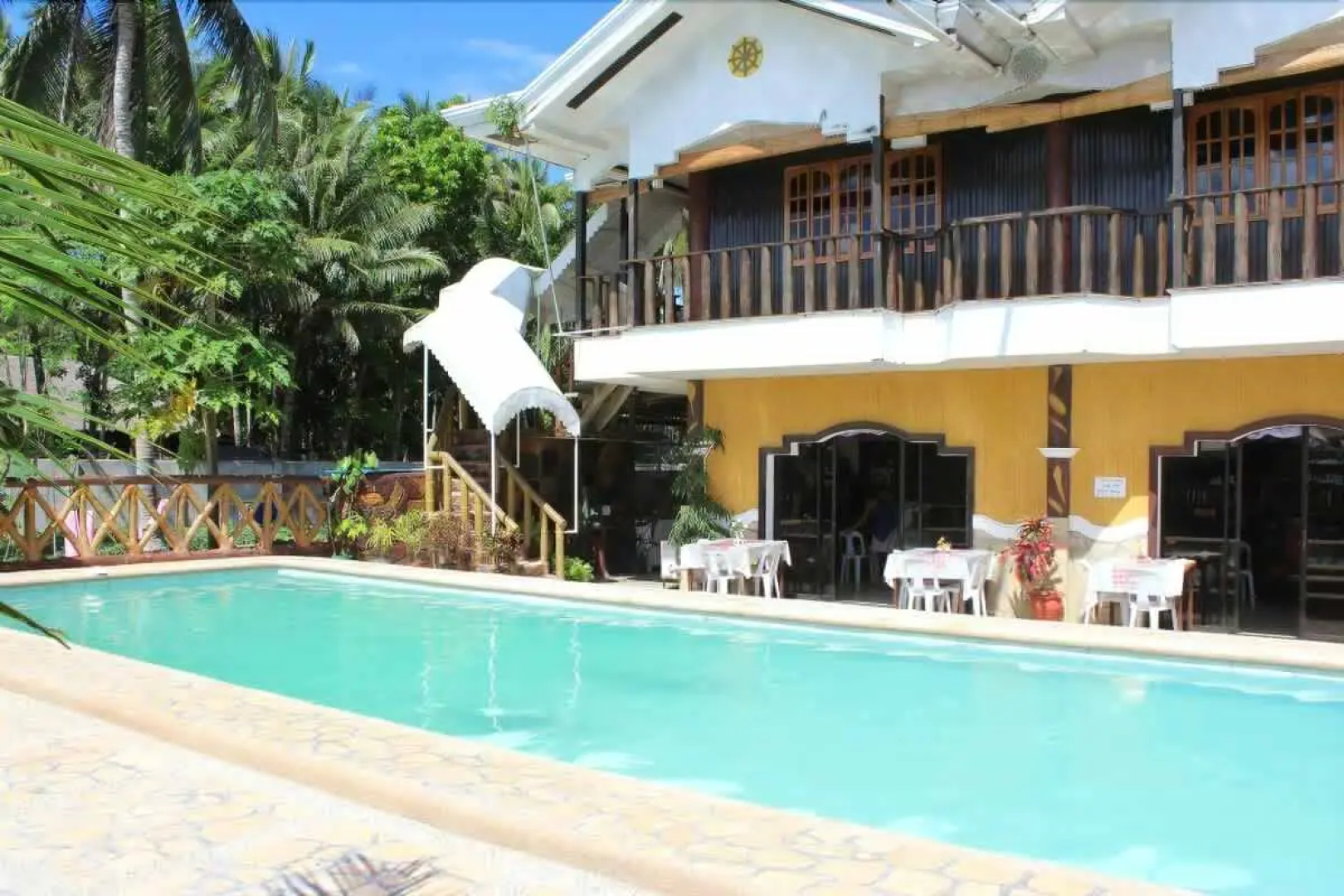 Villa Limpia Beach Resort