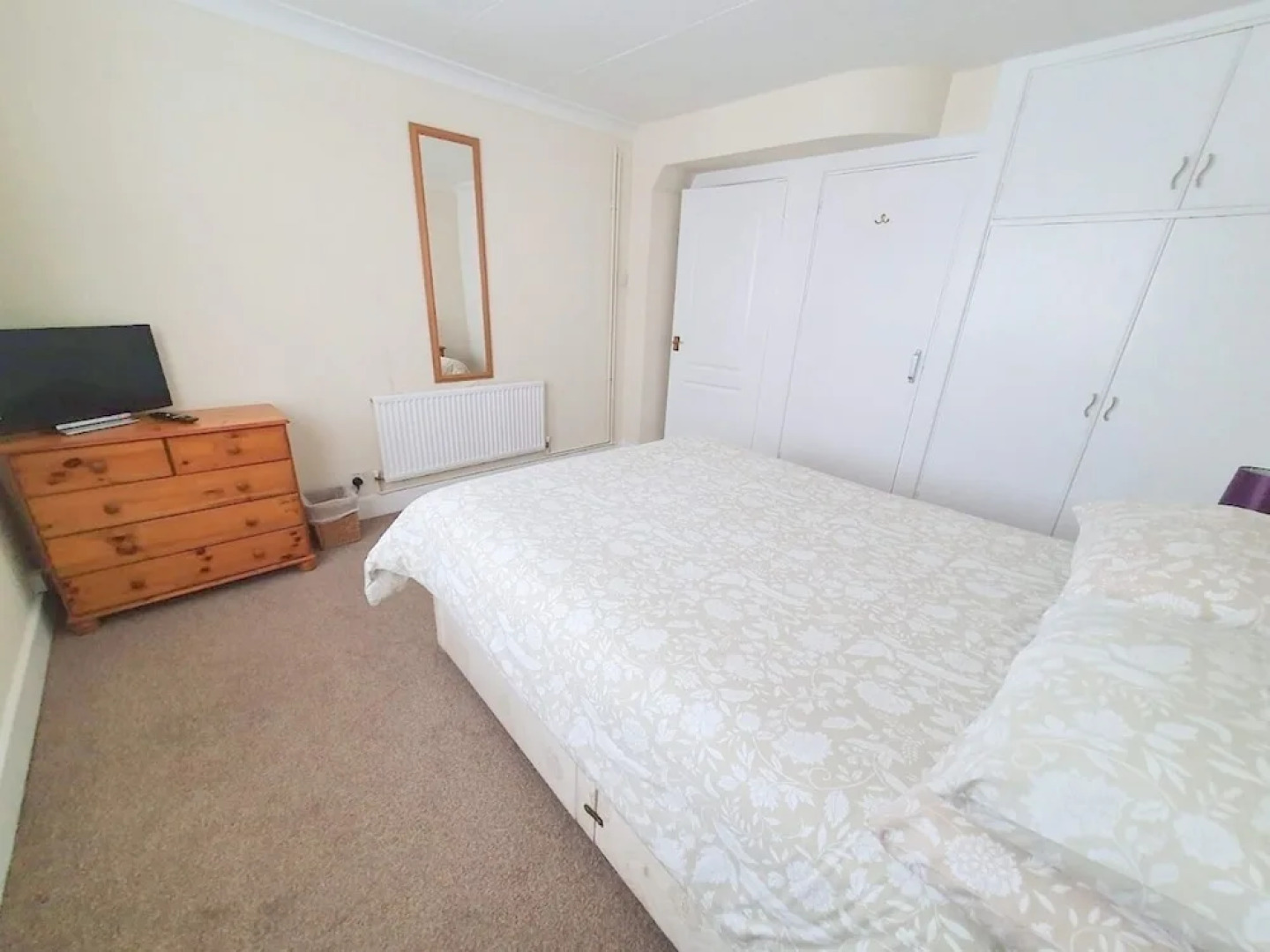 2-bed Flat With Superfast Wi-fi DW Lettings 9WW