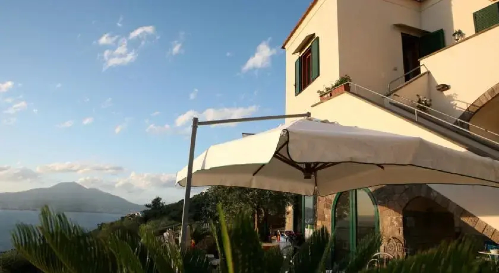 B&B Ciros House