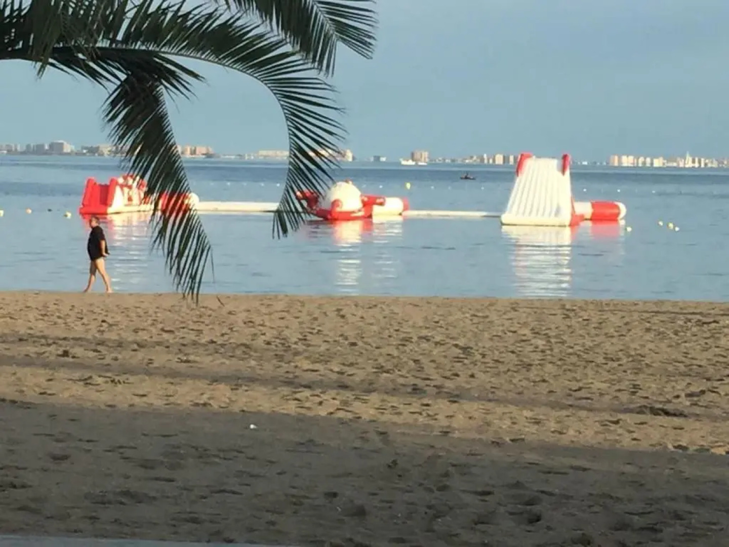 New Modern Immaculate 2 Bed 6 guestApartment Bobby