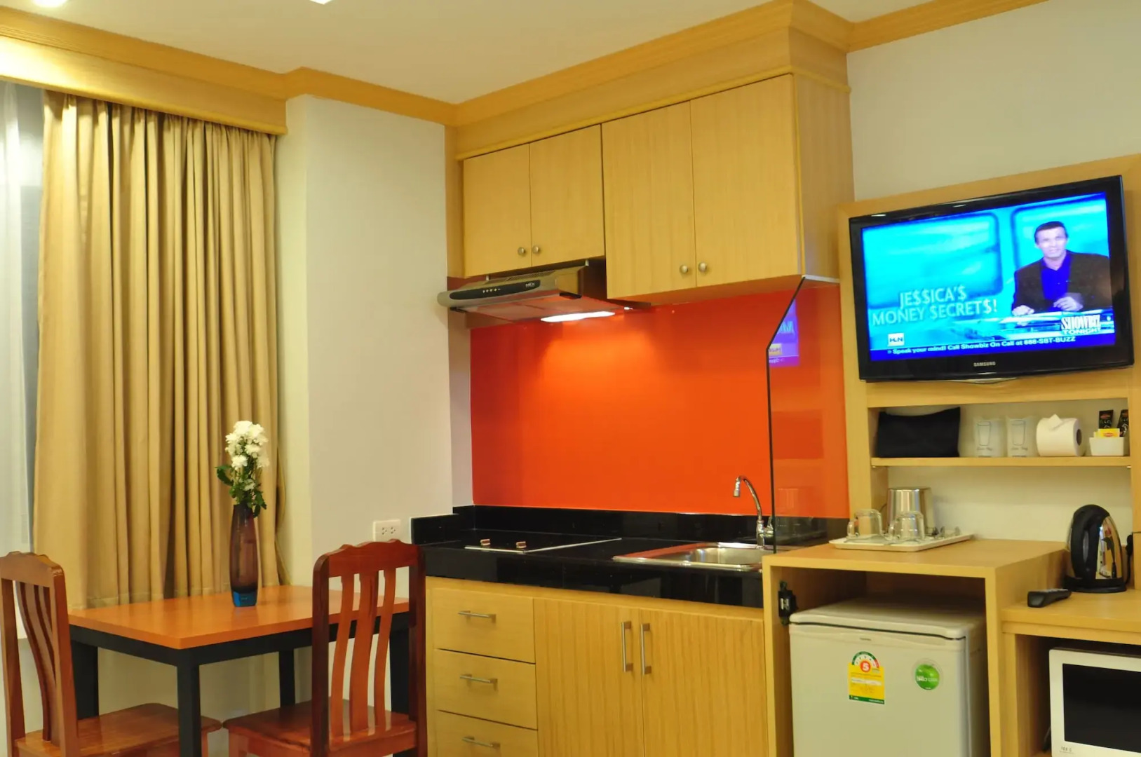 Green Harbor Hotel & Service Apartment