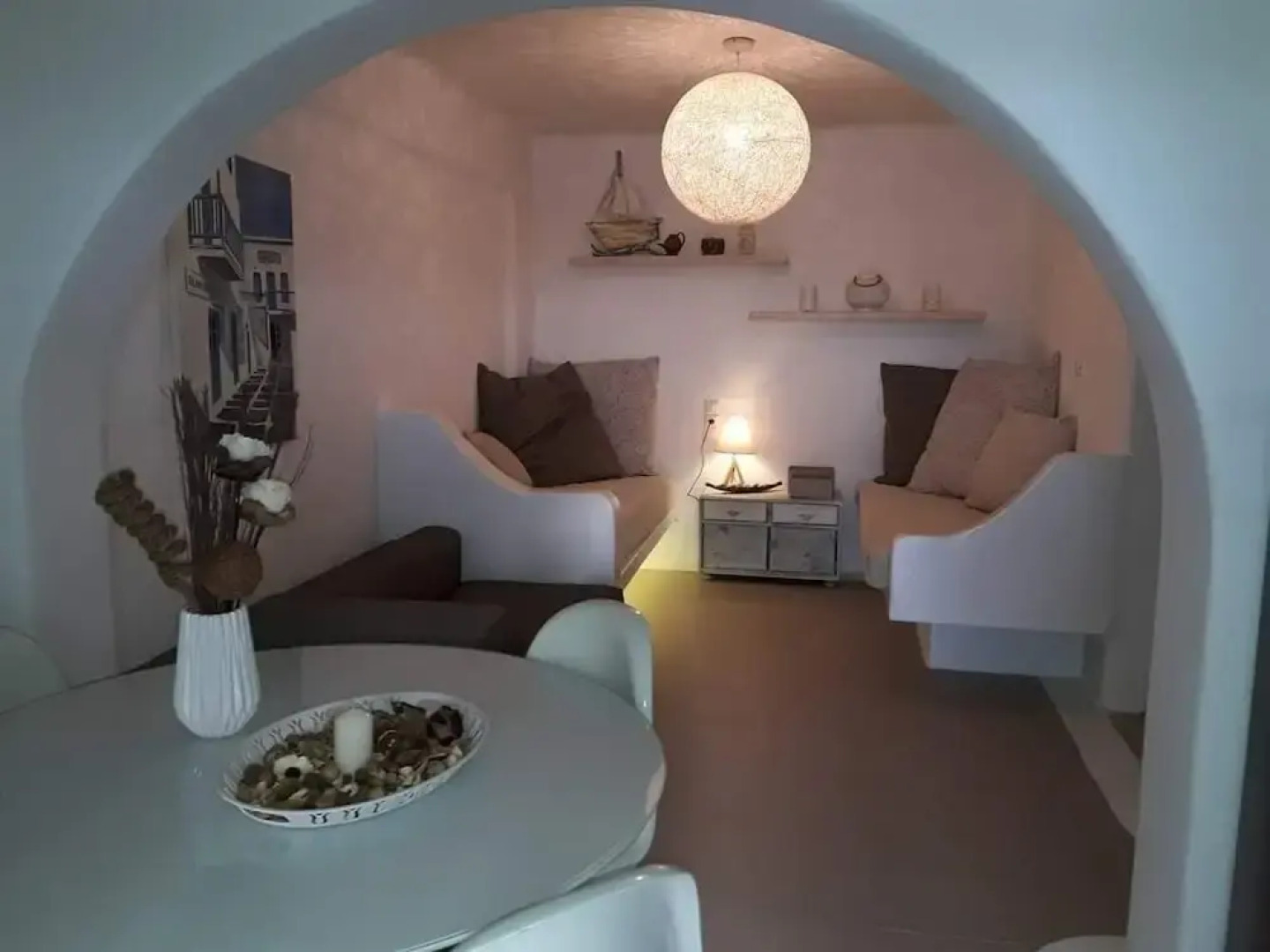 HELEN HOUSE-Minimal Perfection