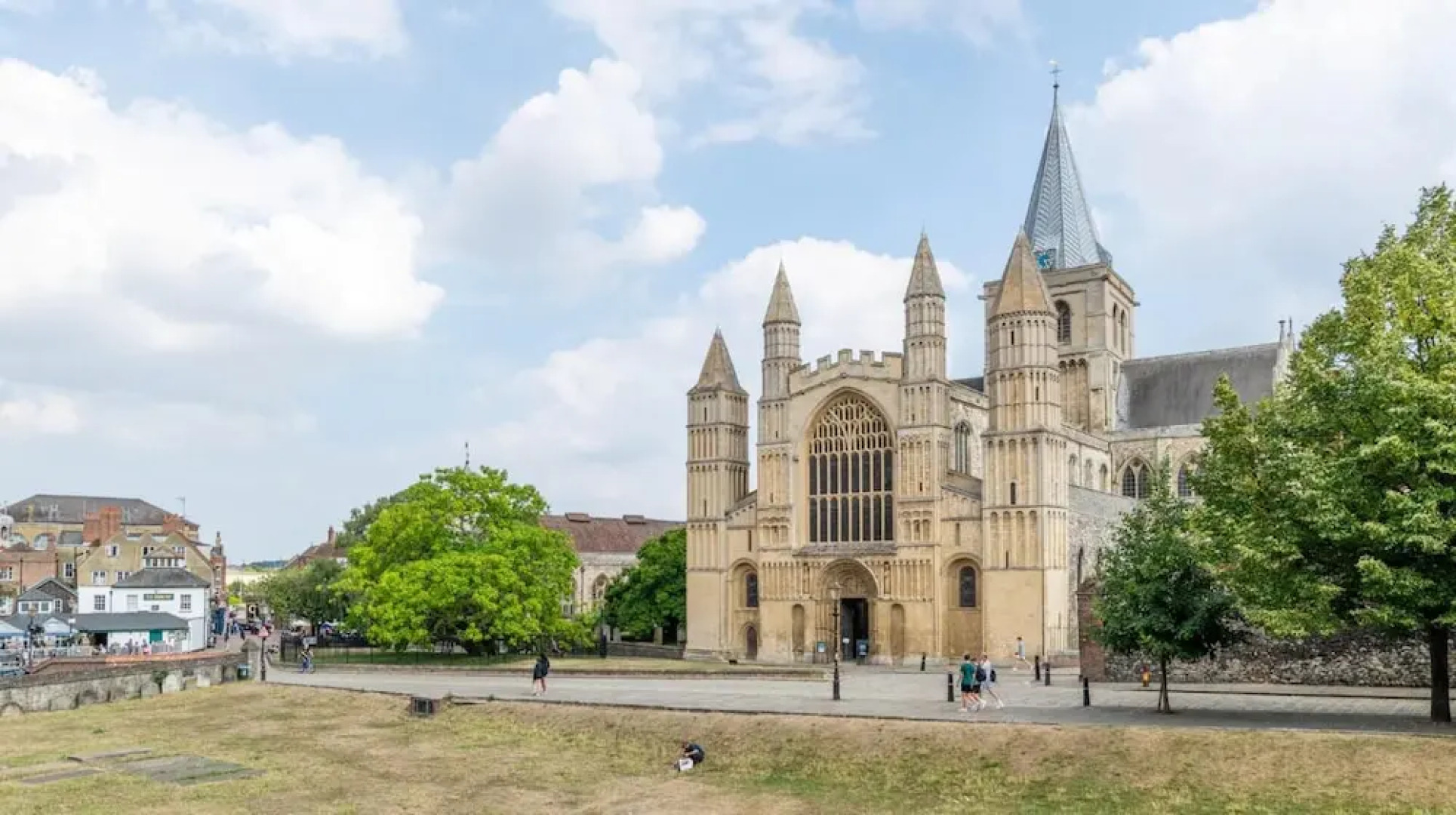 Captivating 2-bed Apartment in Chatham