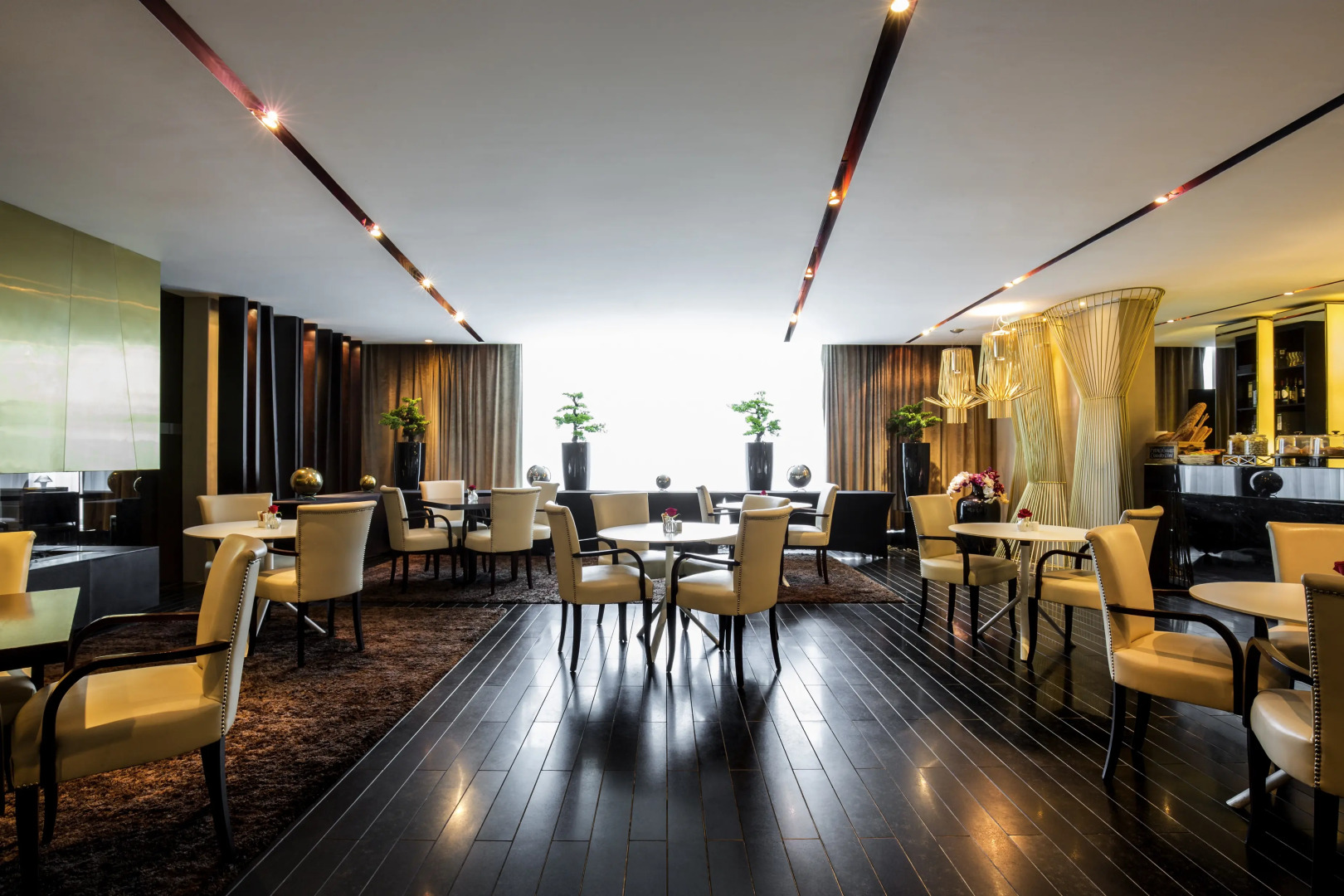 Отель The Canvas Dubai - MGallery Hotel Collection