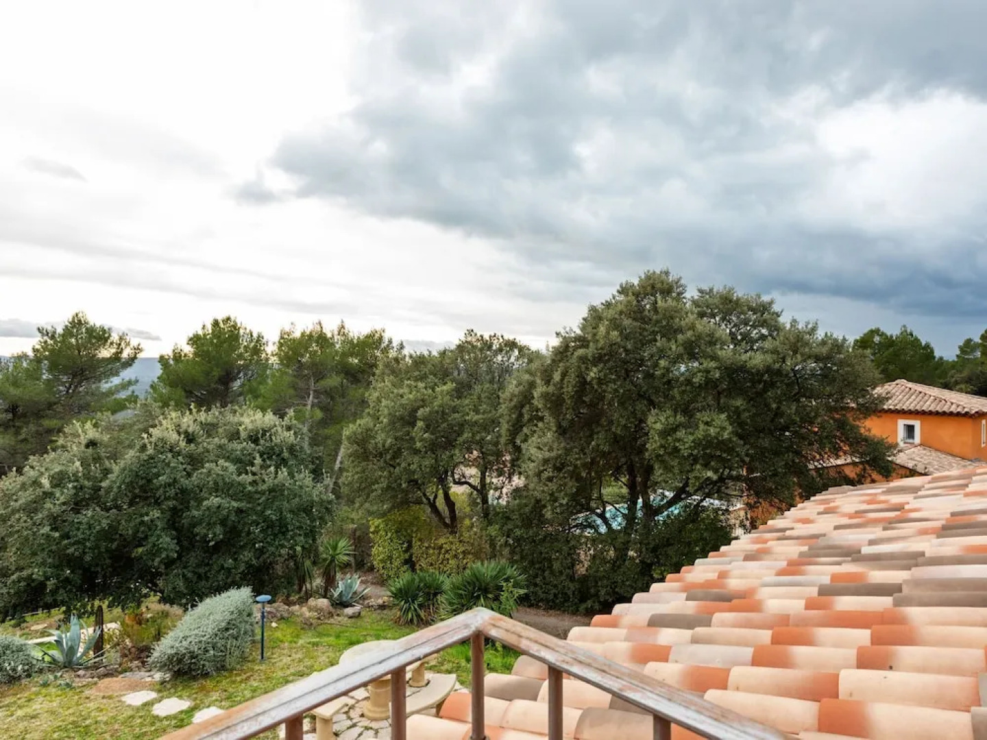 Holiday Home (LOG160)