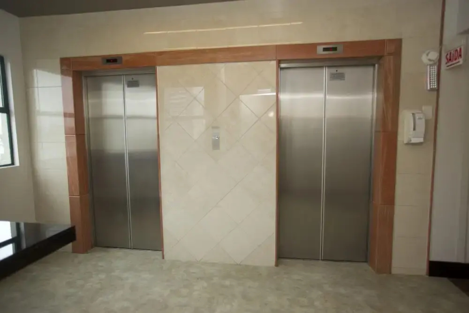 Mogano Business Hotel