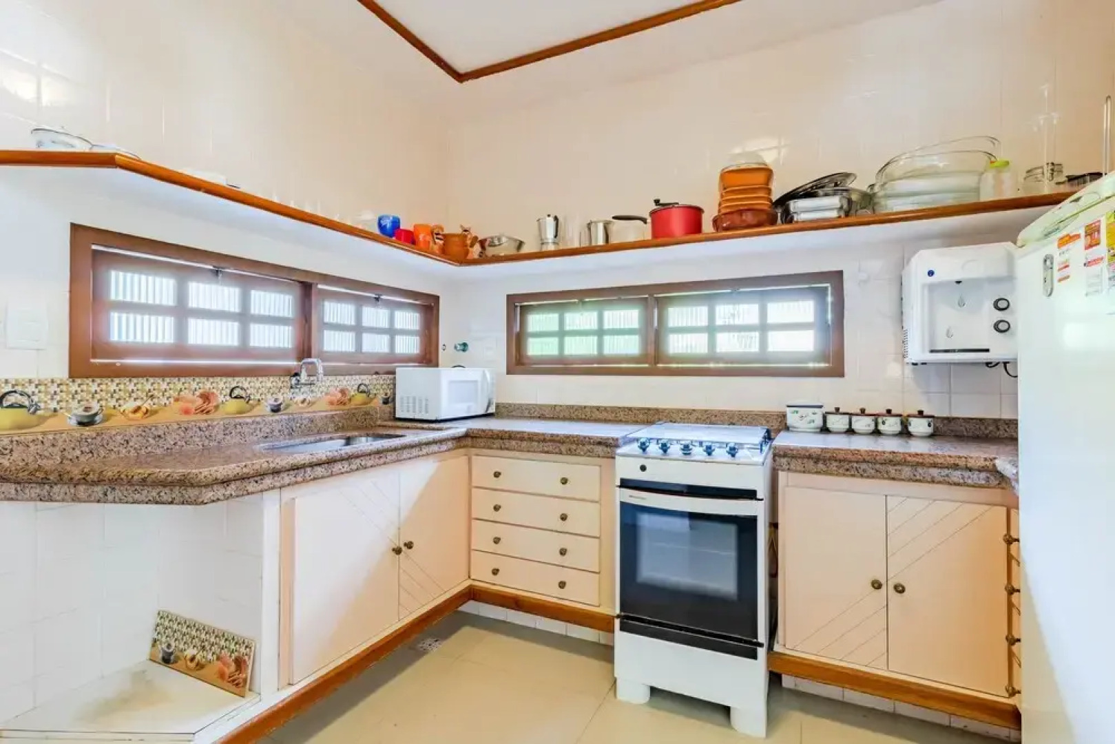 GB35 Ótima Casa 5 Quartos a 50m da Praia