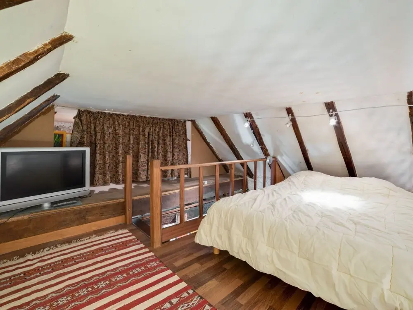 Cozy Mansion in Brandonnet With Swimming Pool