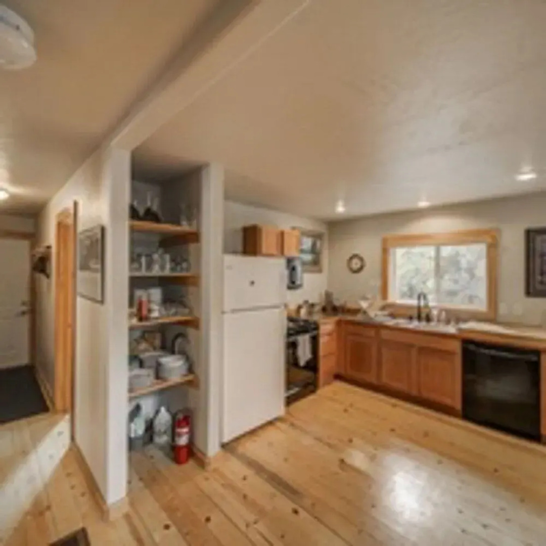 Cascade Log Cabin by Casago Mccall - Donerightmanagement