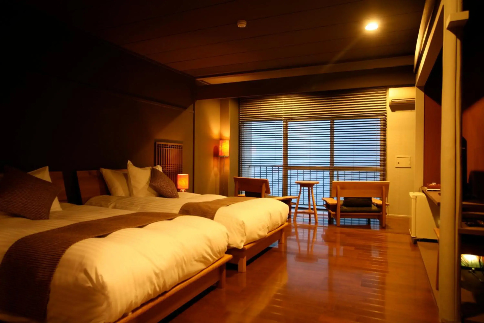 Tabinoyado Ushionoakari Geiboso