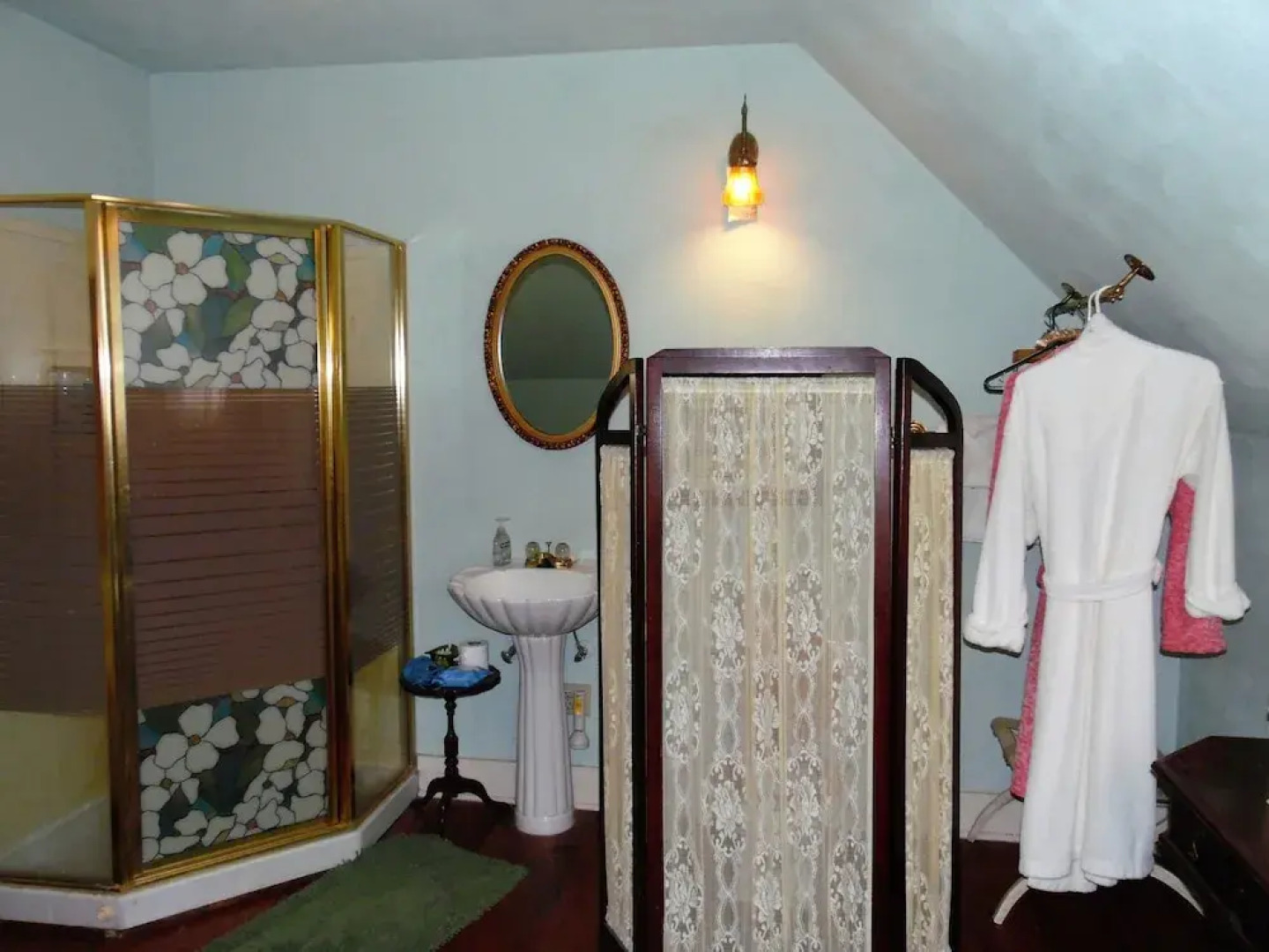 The Queen Anne House Bed and Breakfast