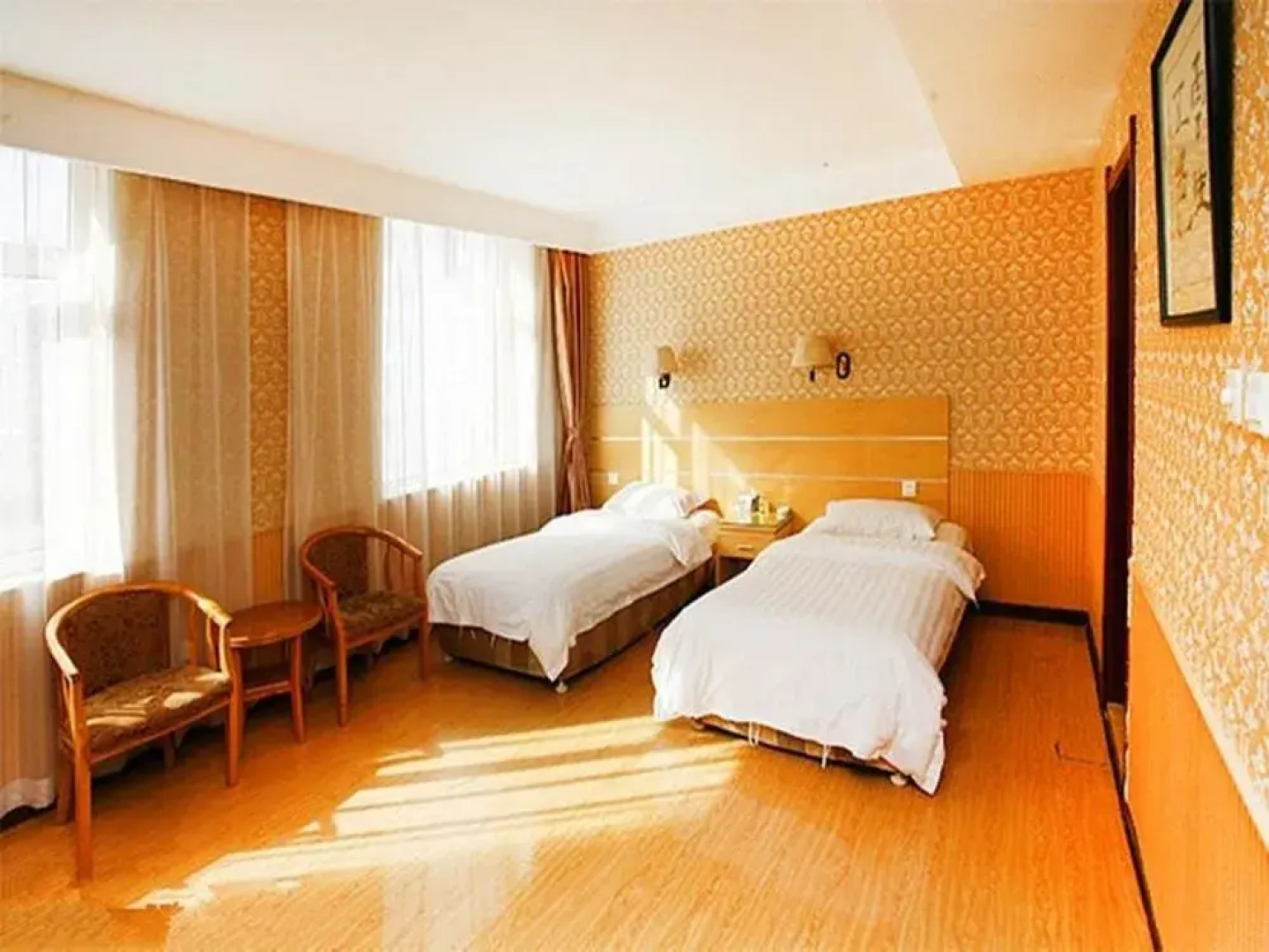 Benxi Xiangying Business Hotel