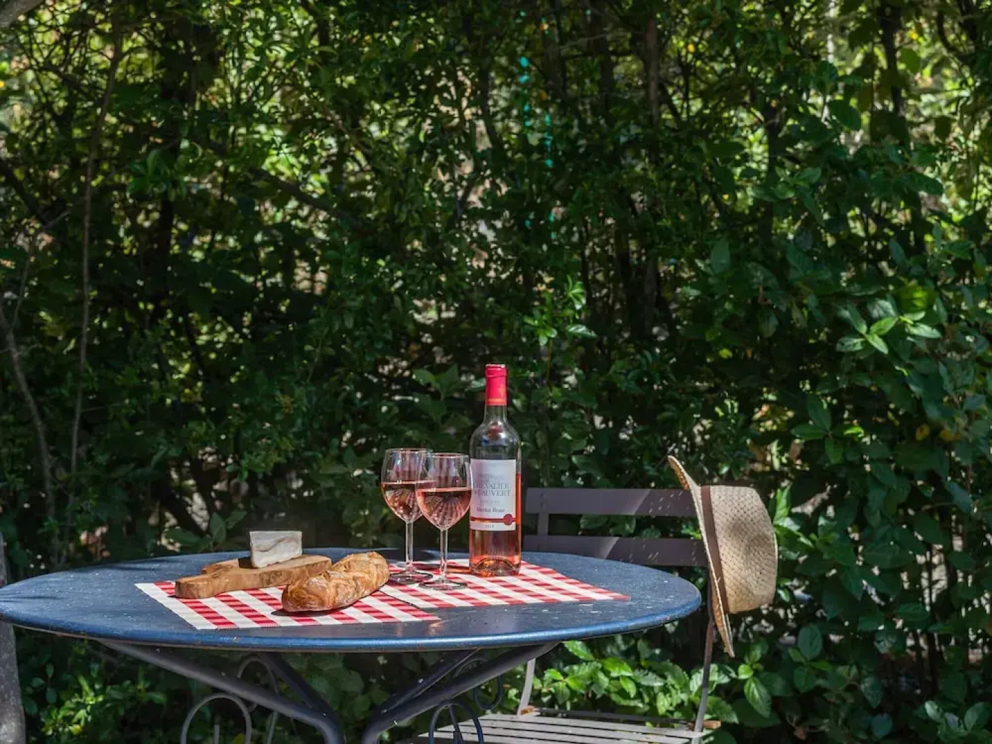 Huge Villa in Montbrun-des-corbières With Swimming Pool