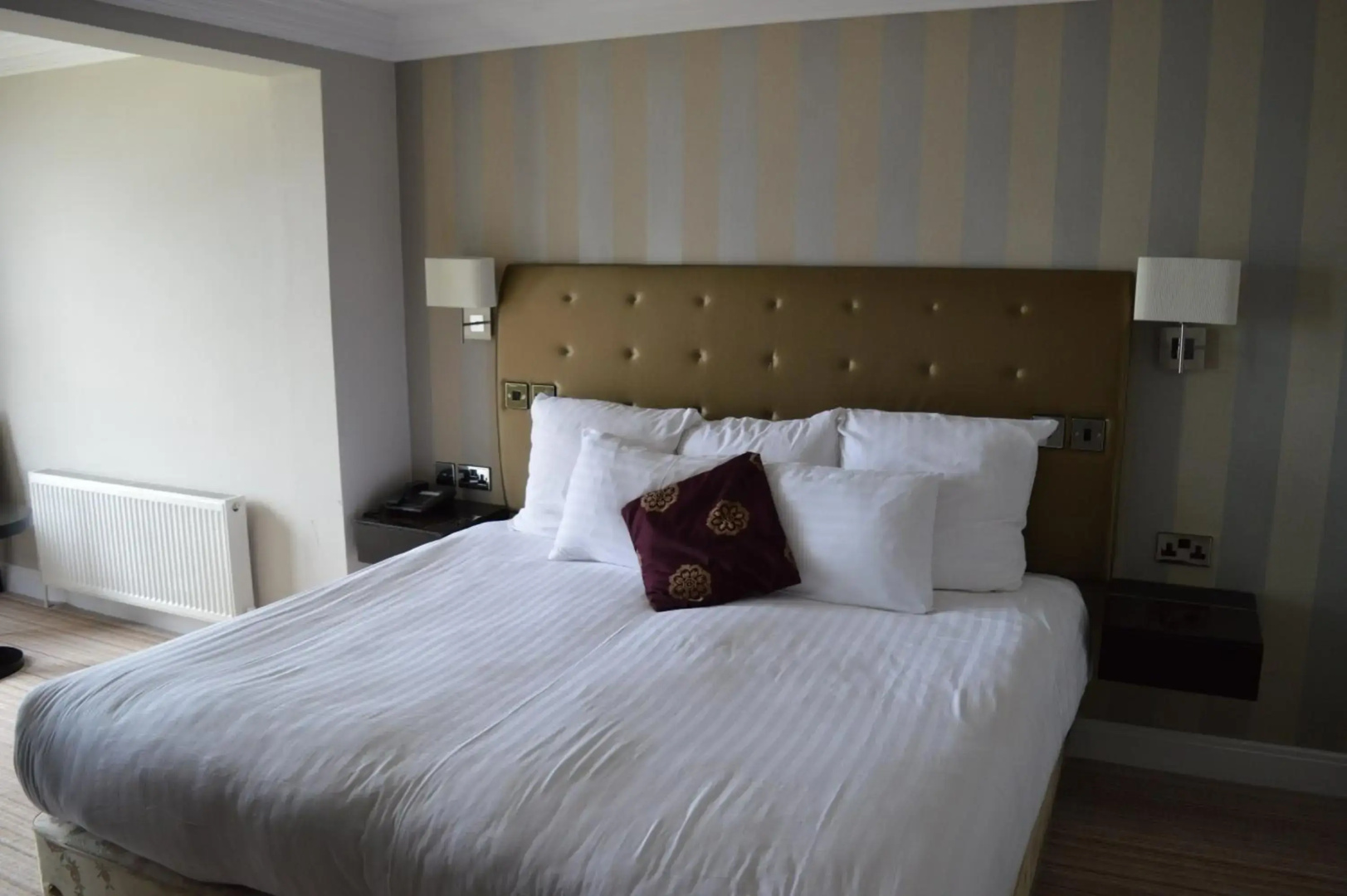 The Cliff Hotel