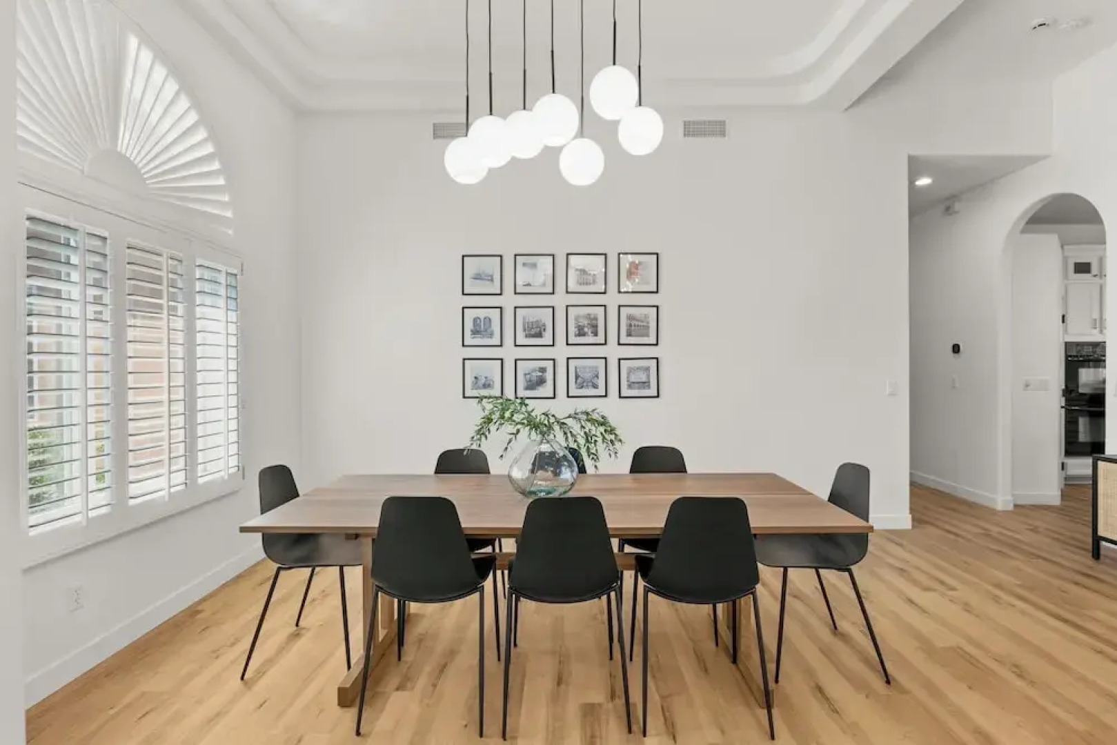 Pool Table, Putting Green: Luxury Oasis in Mesa