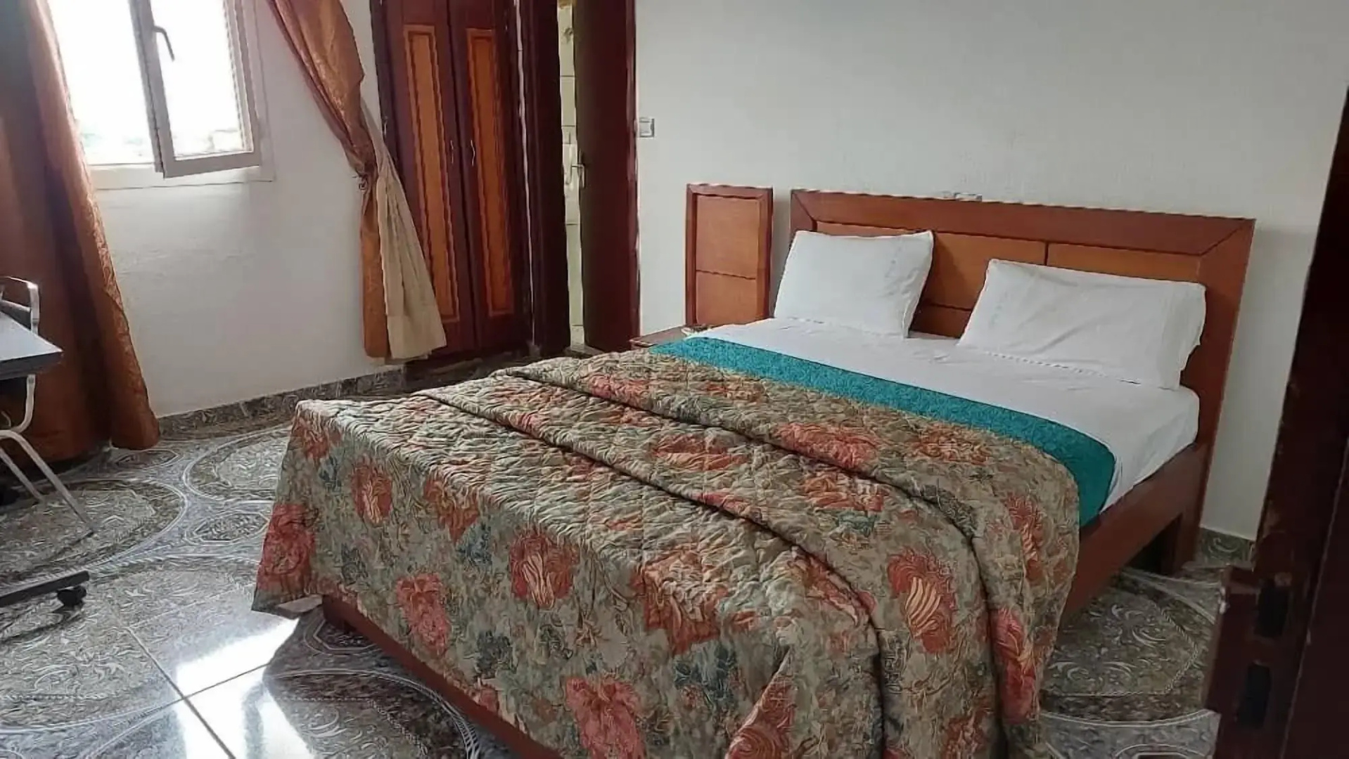 Hotel Meumi Palace