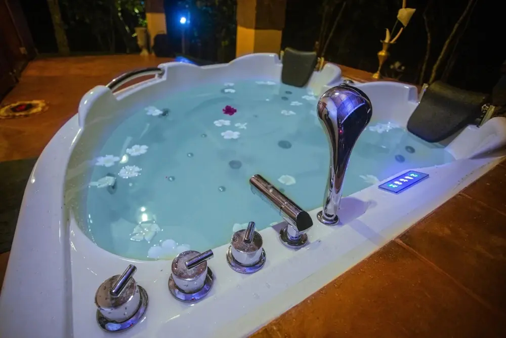 Cinnamon Jungle Villa, one Bedroom Villa