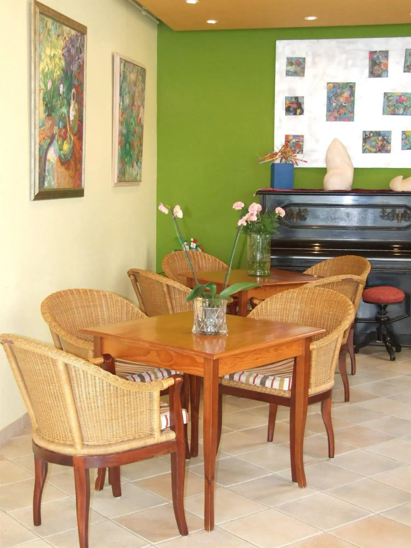 Hotel Montserrat
