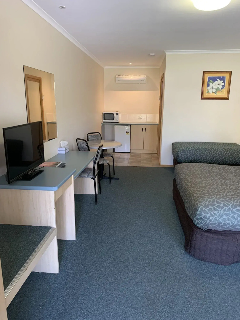 Arthur Phillip Motor Inn