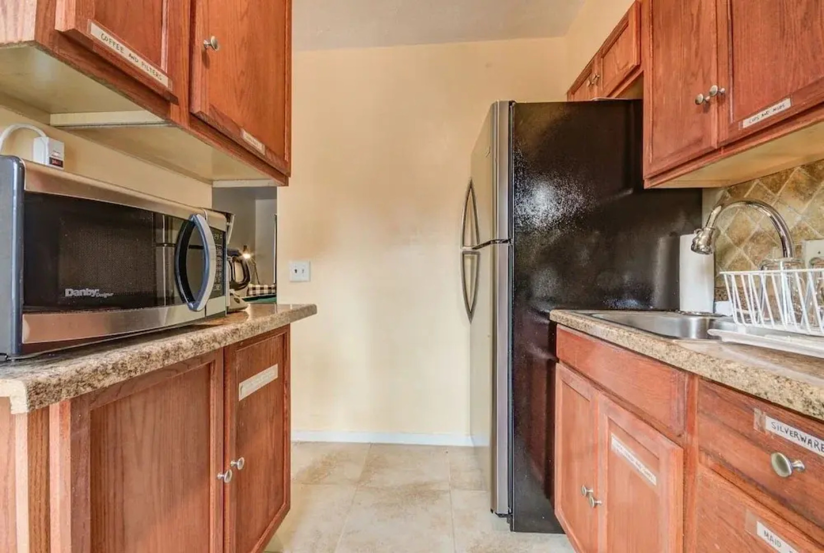 Modern Townhouse w/ Pool Table by Cozysuites