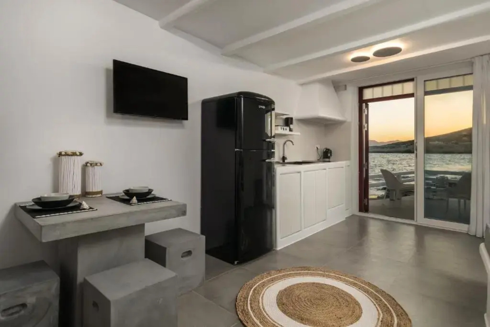 Peter's Sea and Sαnd Residence