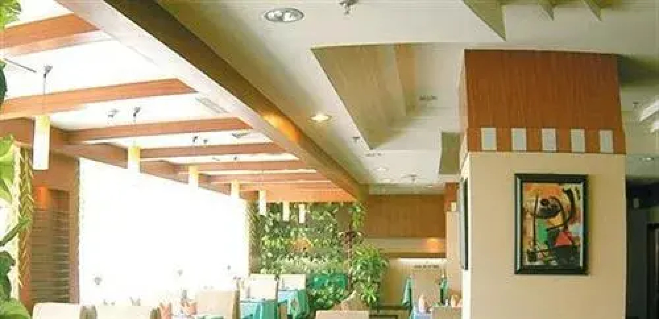 Akesu International Hotel