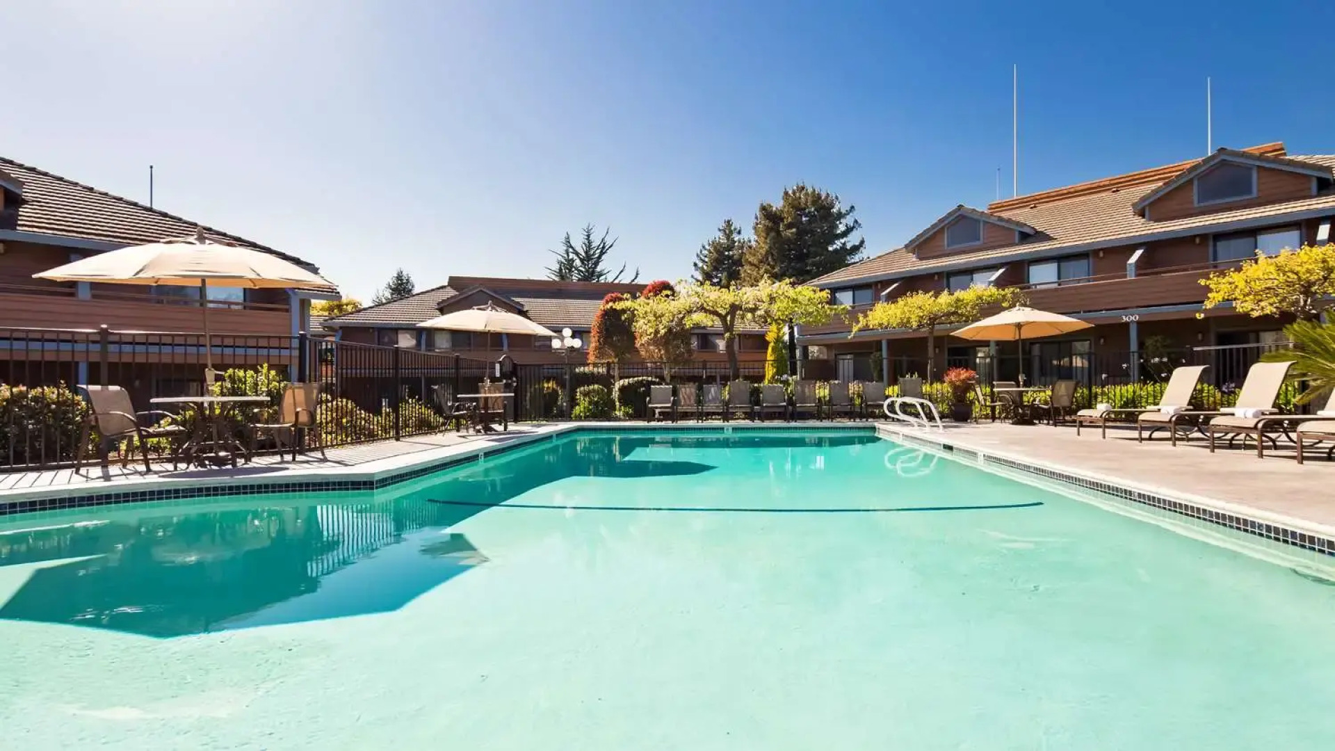 Seacliff Inn Aptos, Tapestry Collection by Hilton