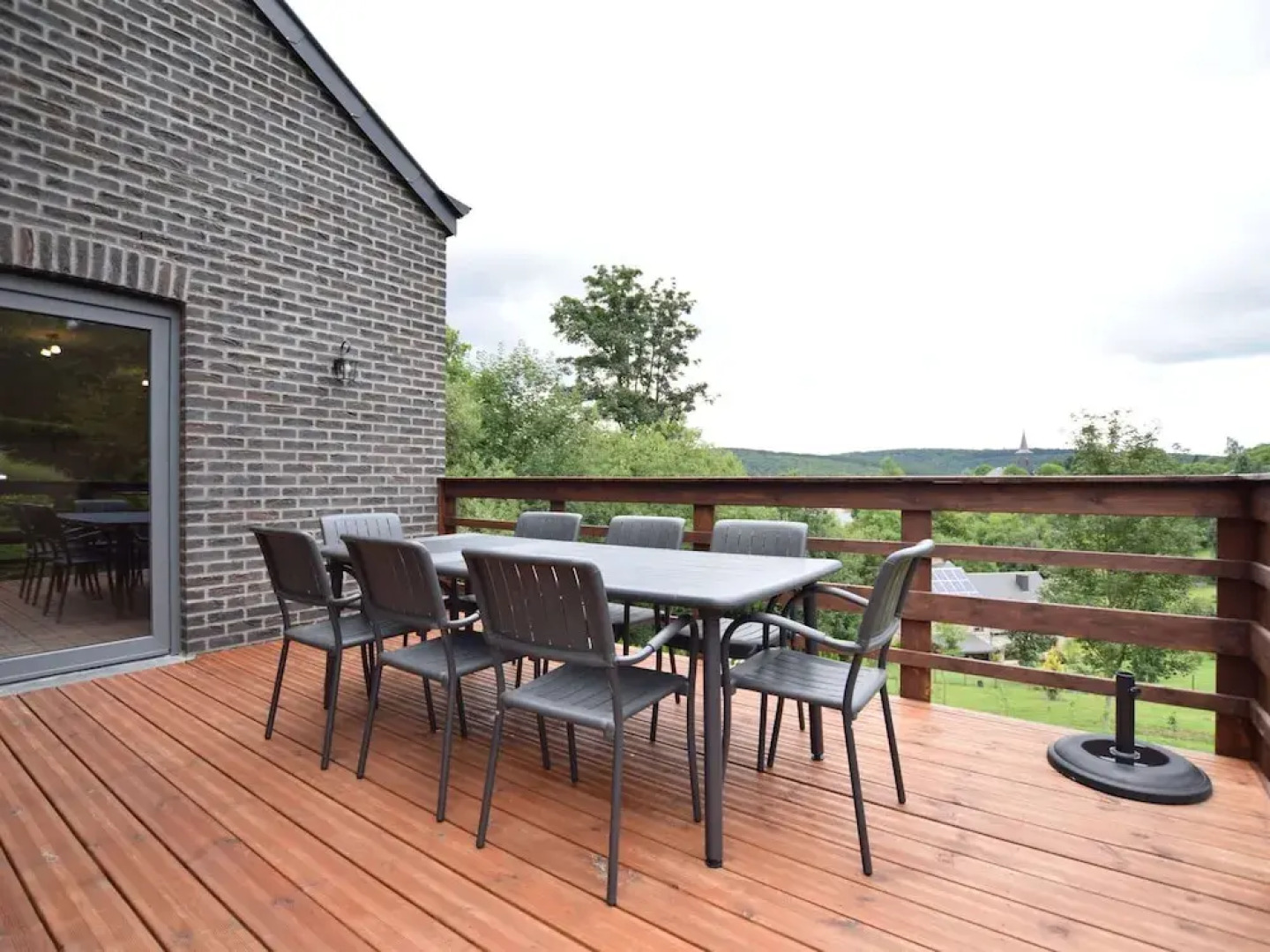 Superb Villa With a Large Garden