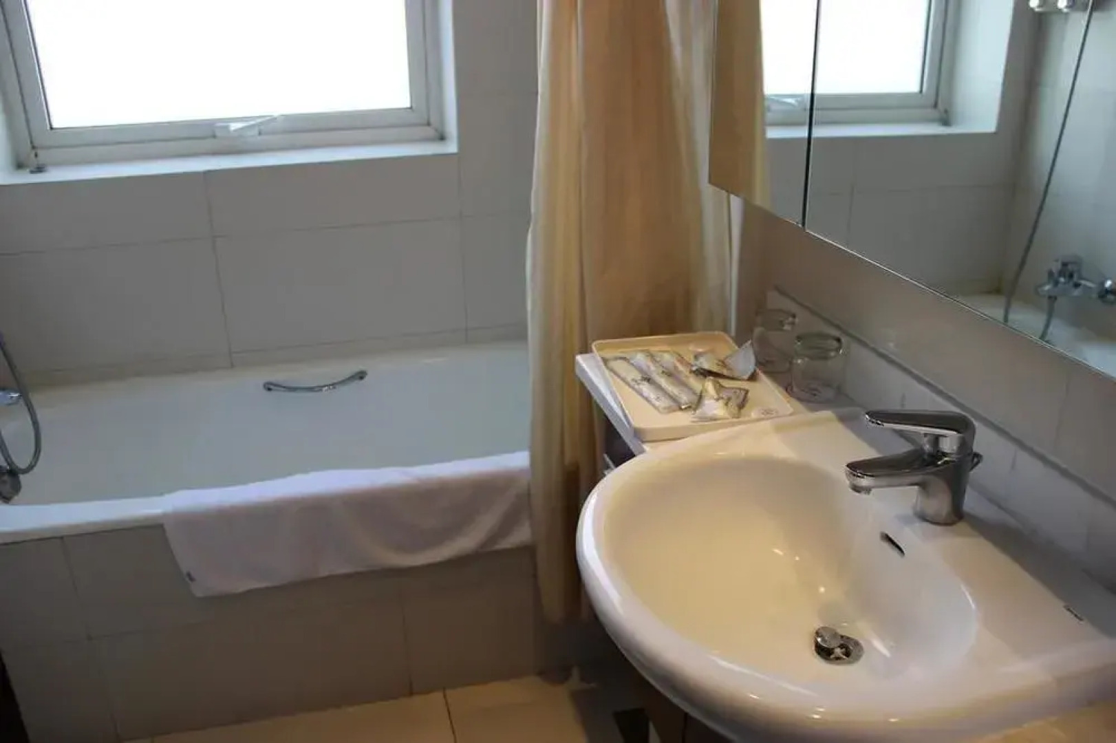 Rayfont Hongqiao Hotel & Apartment Shanghai