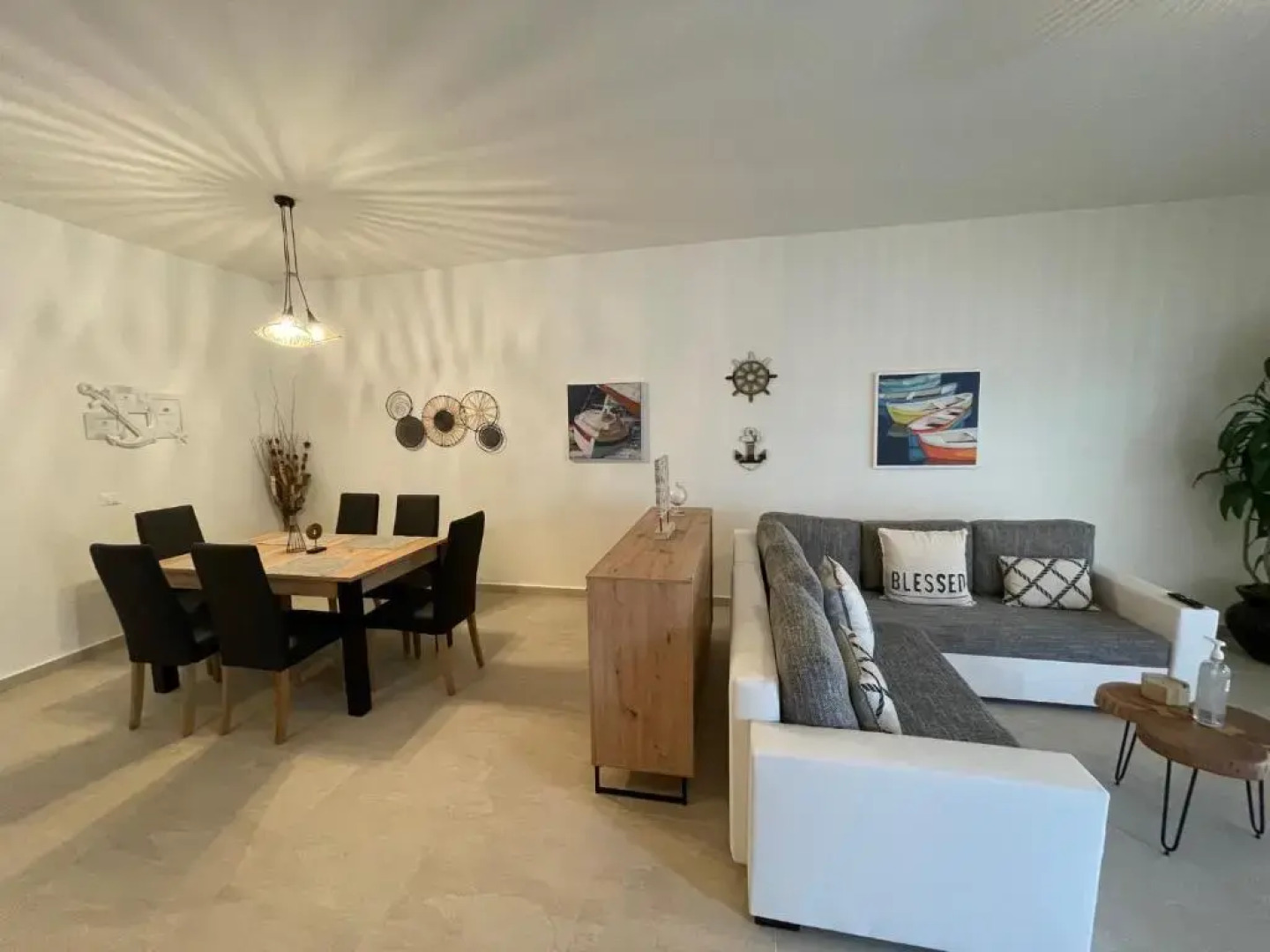 The View Condo No2 'The Emmanuel'