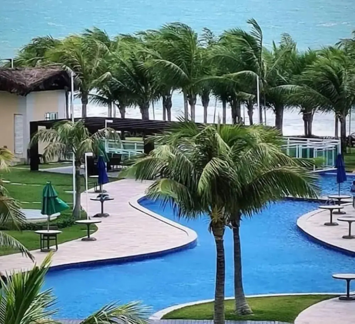 Riviera Beach Place Golf Residence