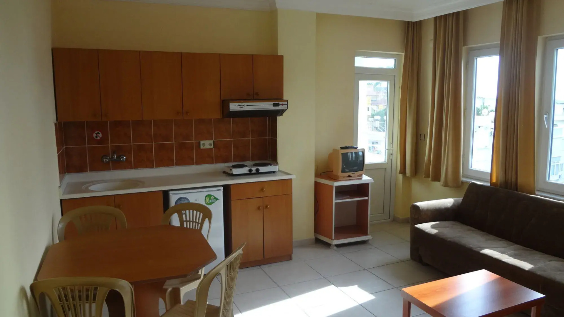 Cleopatra Icaria Apart Hotel