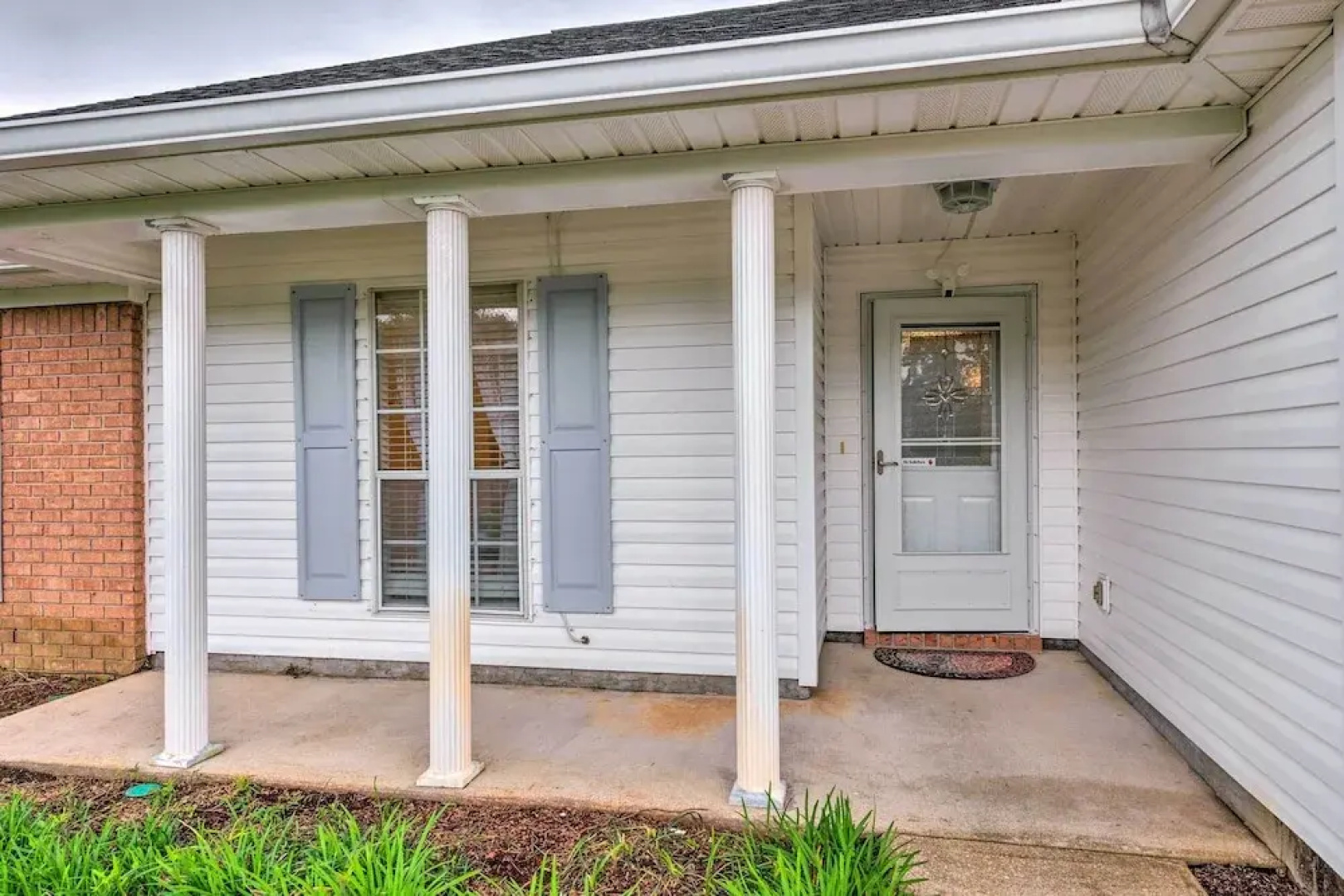 Single-story Home w/ Patio, 5 Mi to Beach!