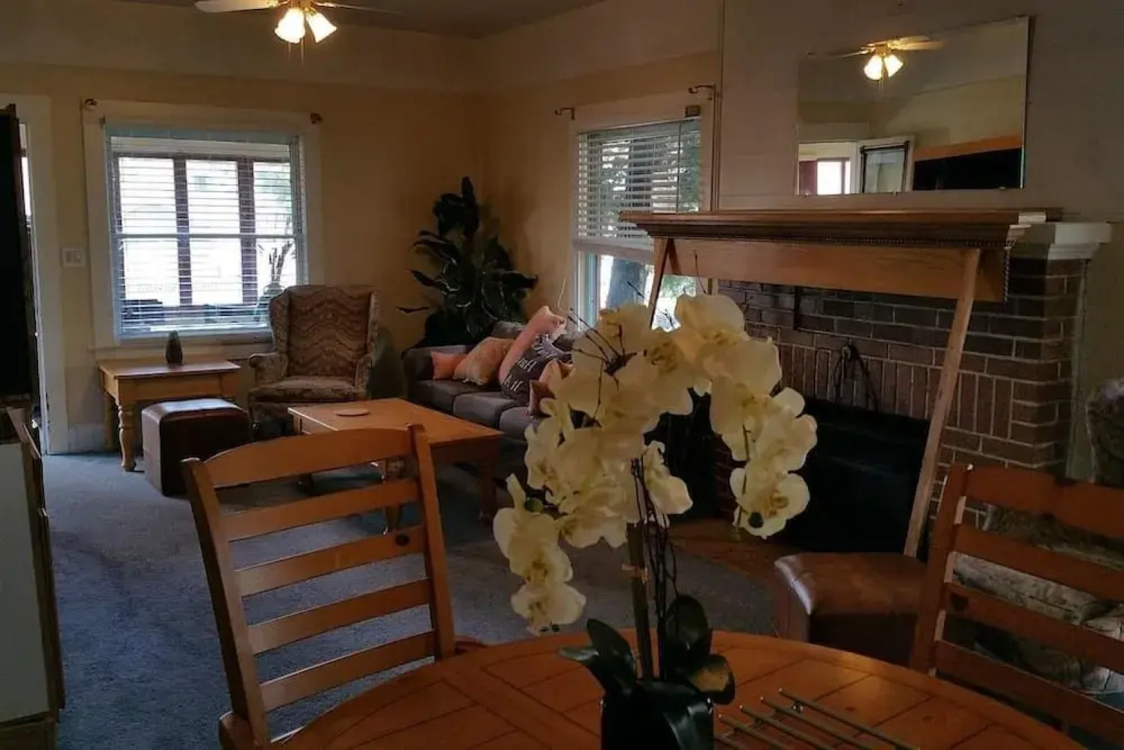 Historic SmartHome- King 1-5 Beds