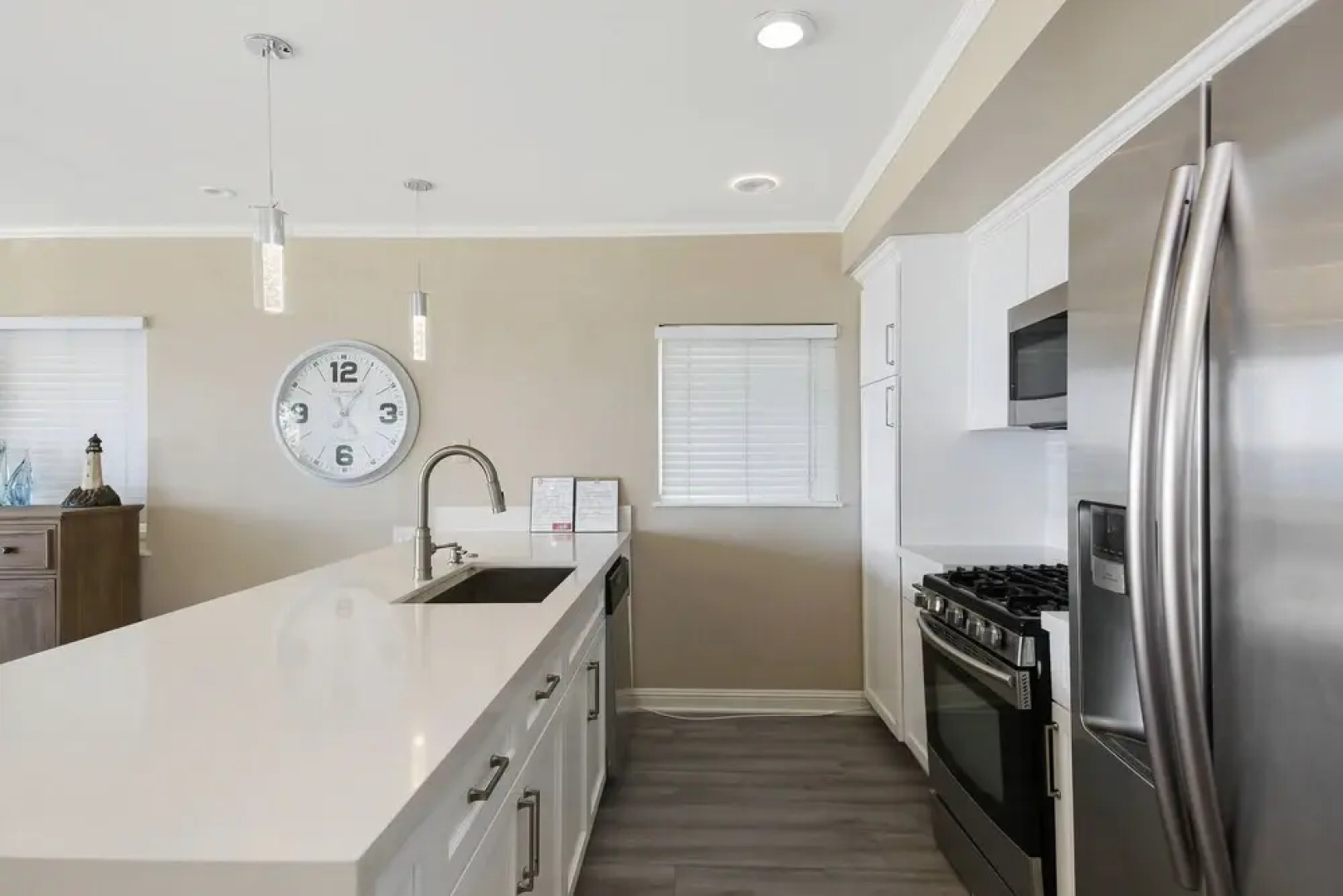 Upper Beach Front Escape Unit B