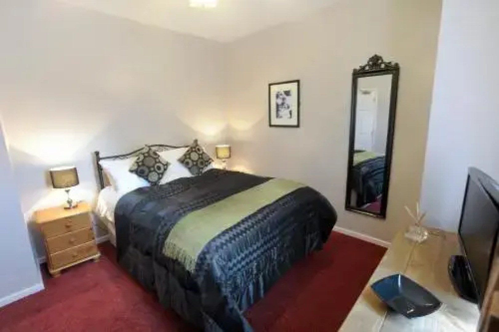 Trowel and Hammer Inn