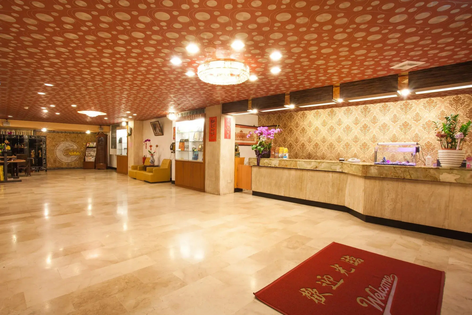 Chiayi Crown Hotel