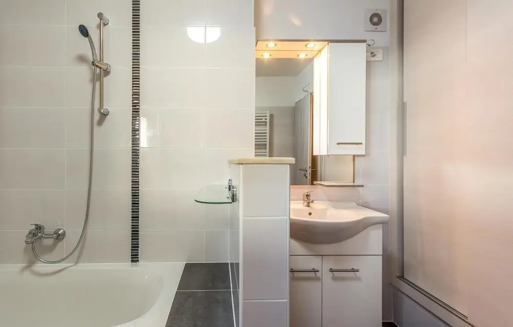 Amazing Home in Bratulici With Wifi and 2 Bedrooms