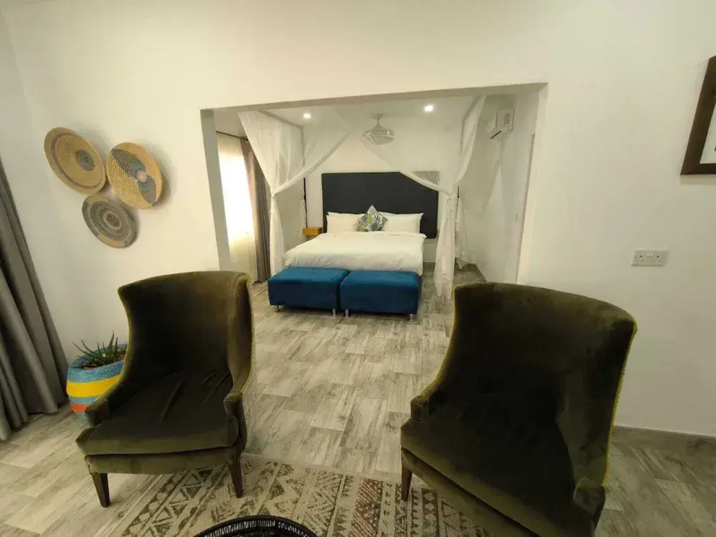 Room in Lodge - Luxury Suite in Zambezi Boutique Lodge 7 Free Tour Availaible