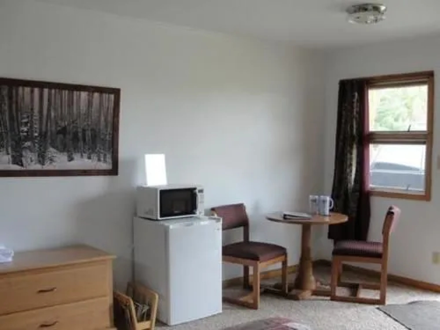 Pine Point Lodge, Resort & Motel