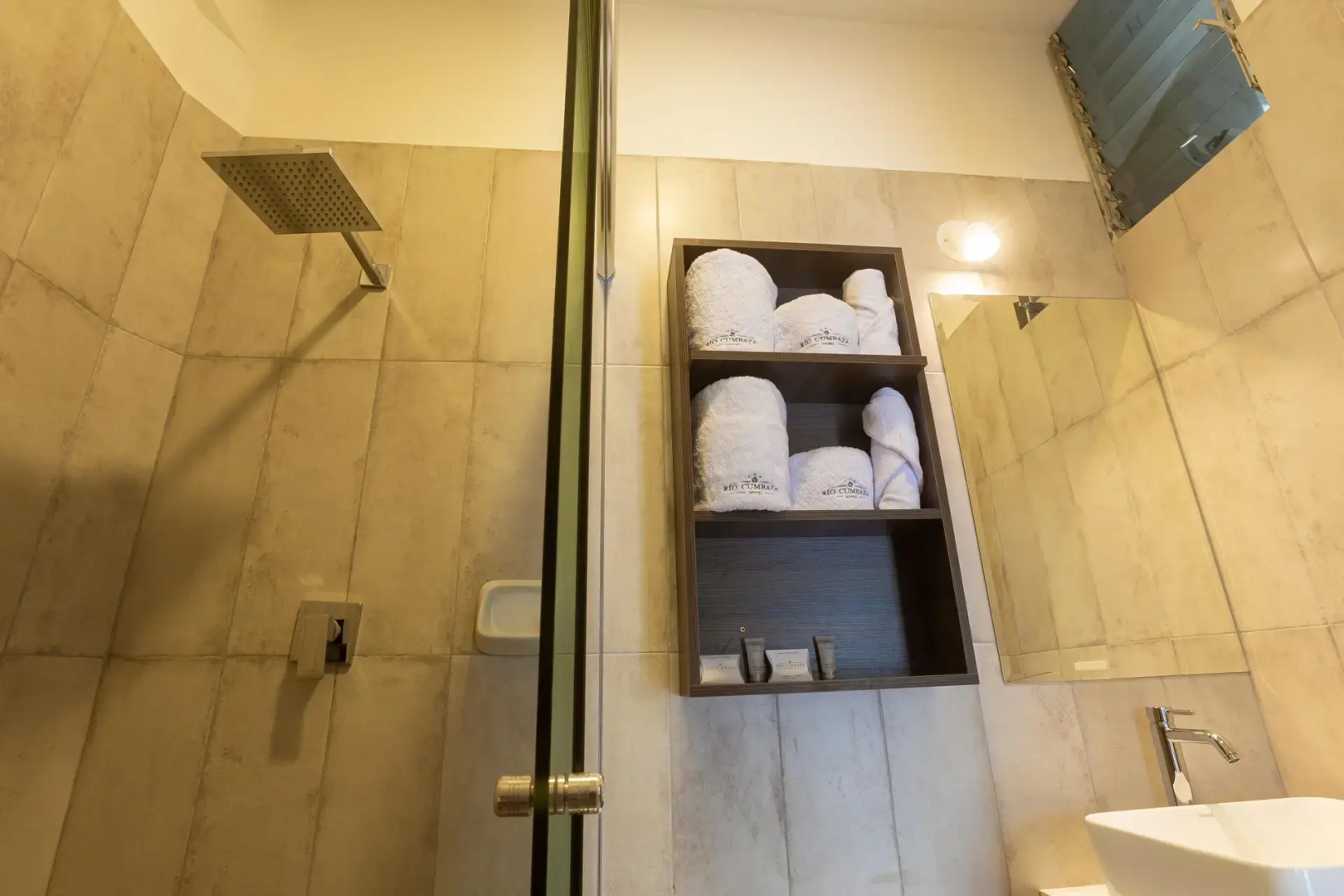 Rio Cumbaza Hotel