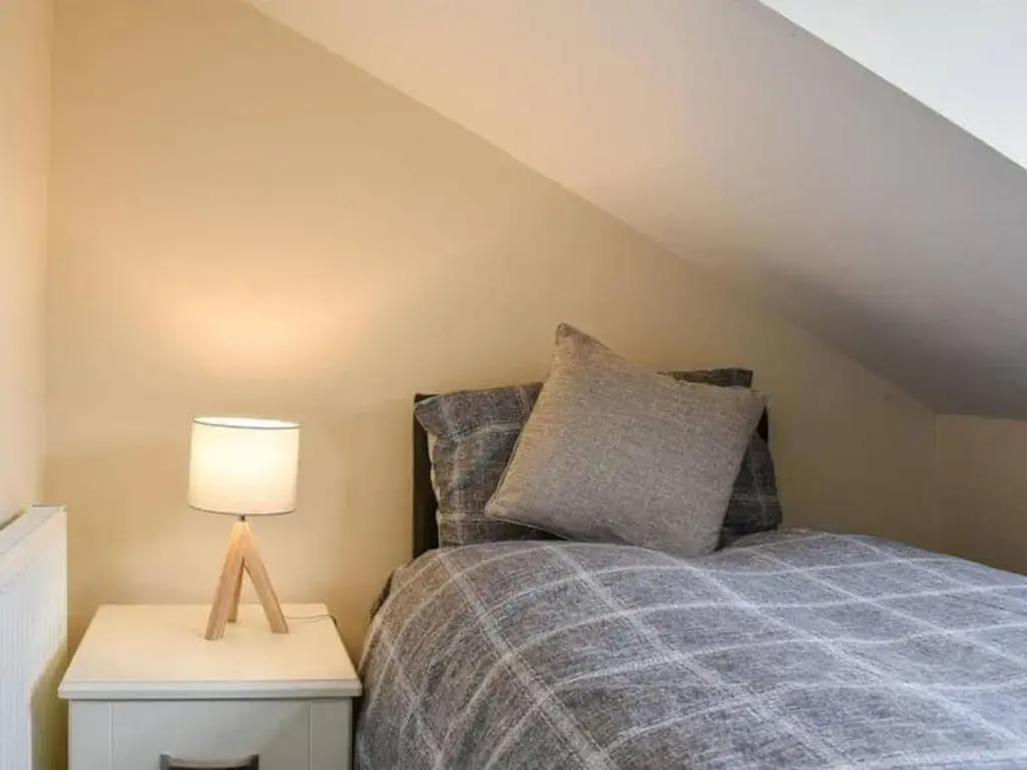 Impeccable 4-bed House in Barnsley