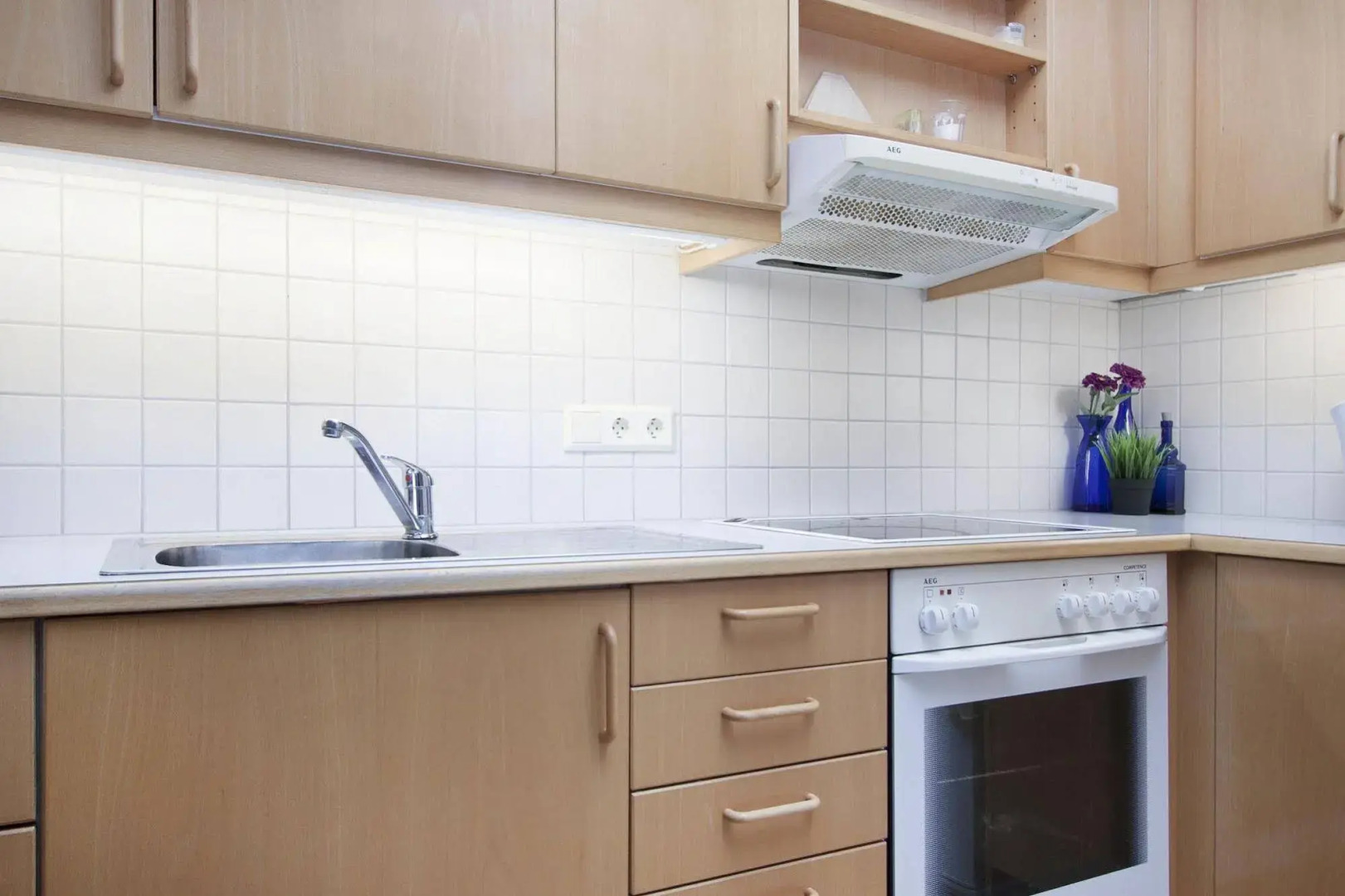 Golden Circle Apartments