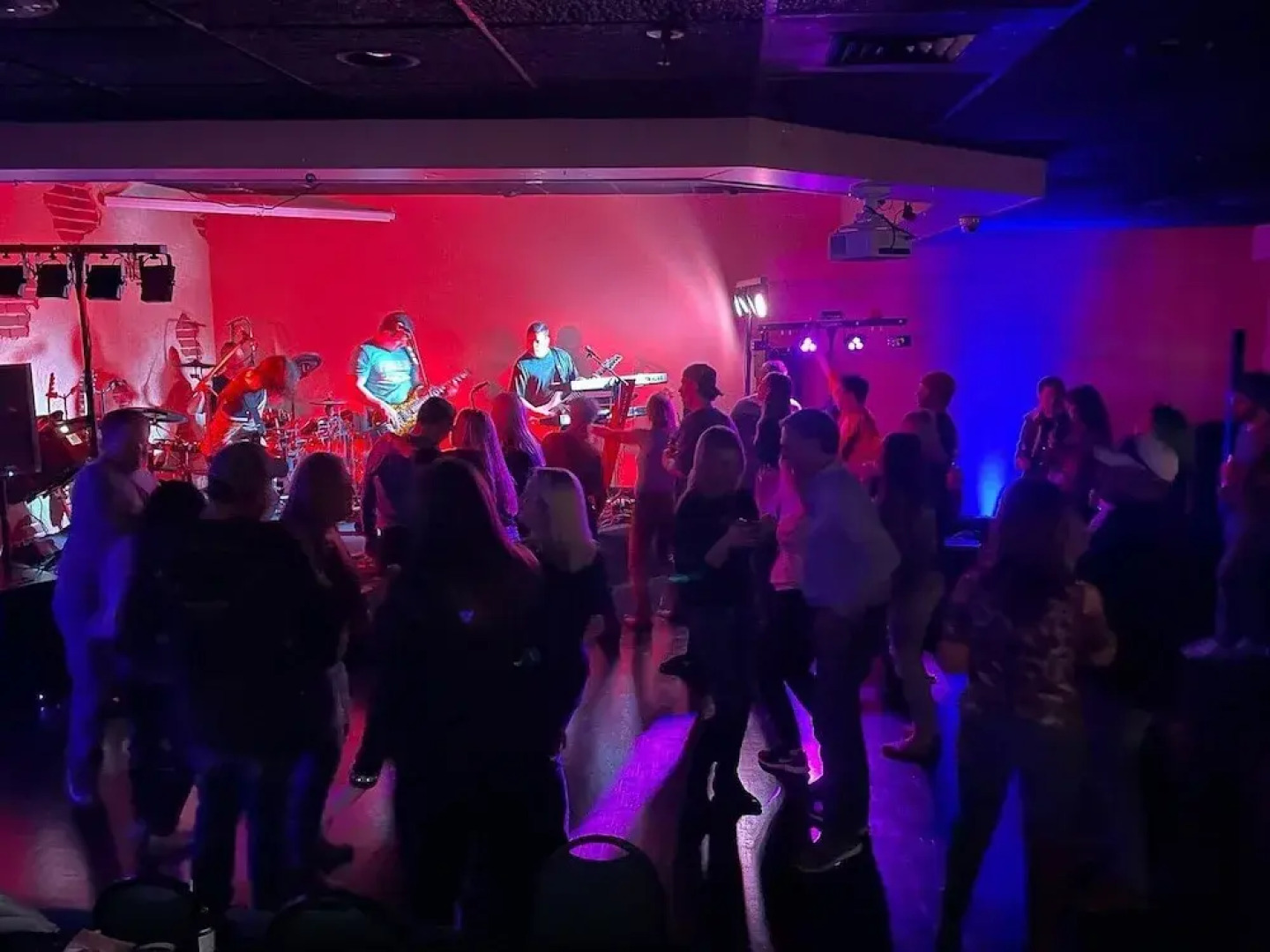 McLure Inn and Suites