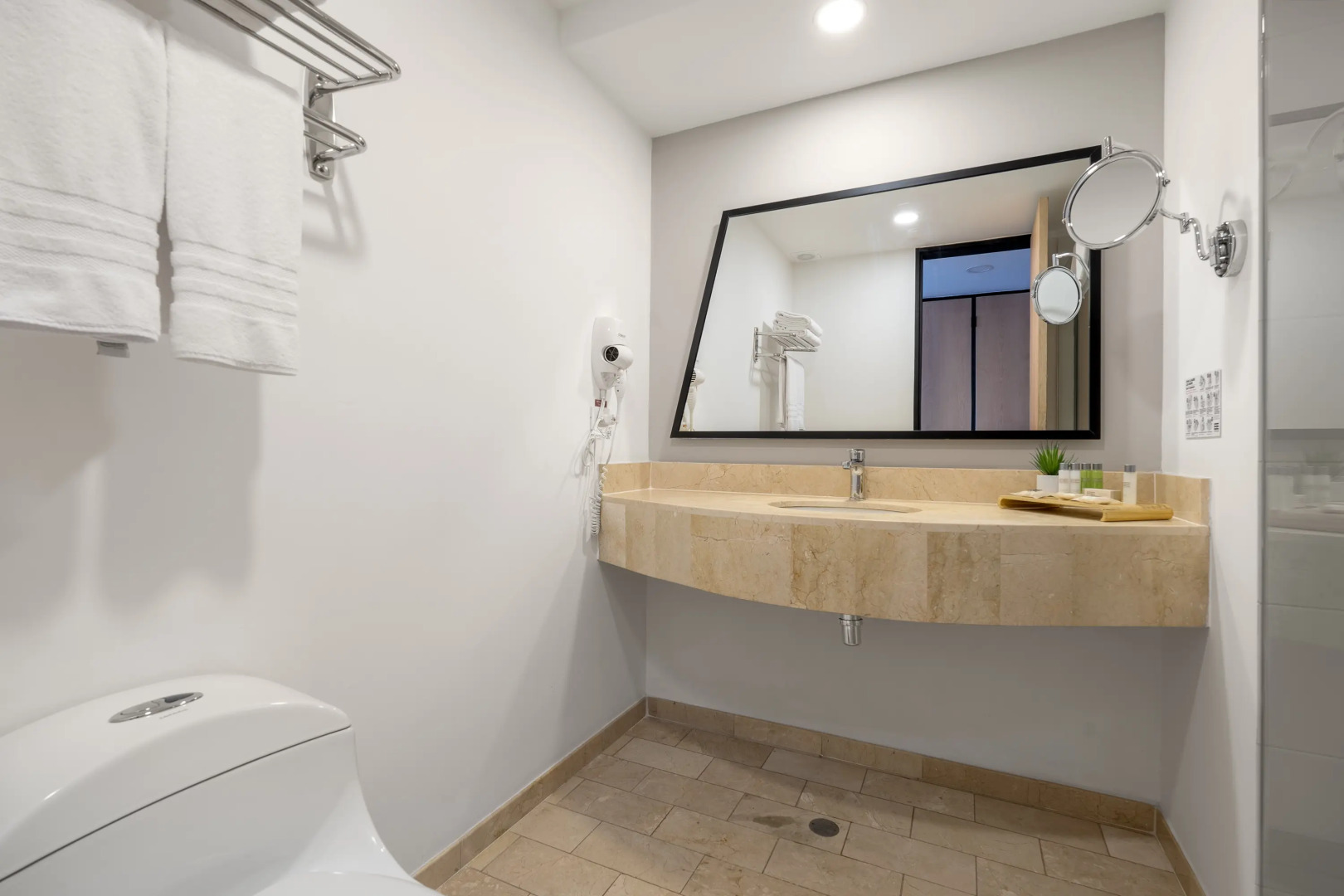 Novelty Suites Hotel - Oviedo Mall