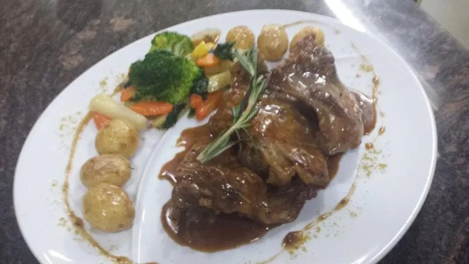 Hôtel - Grill Crêt de l'Anneau